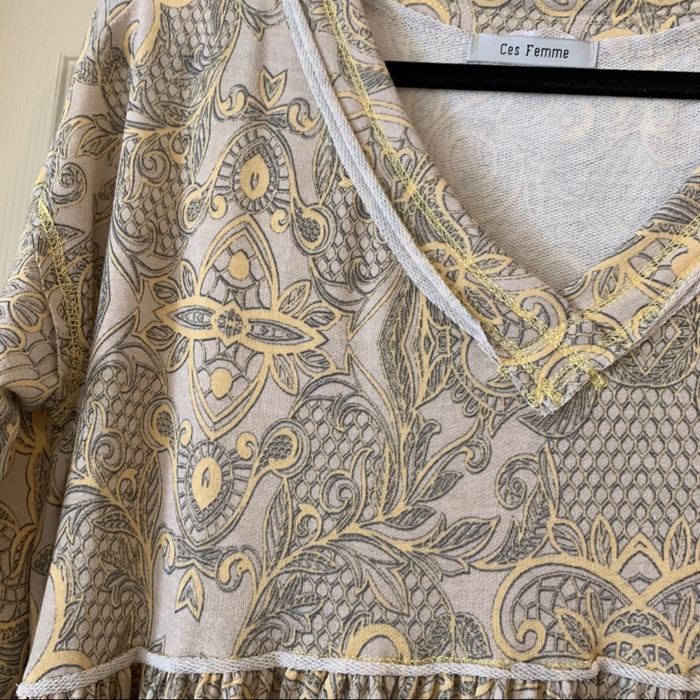 ❤️LAST NEW S Yellow Relaxed Knit Lace Print Top - Picture 6 of 9